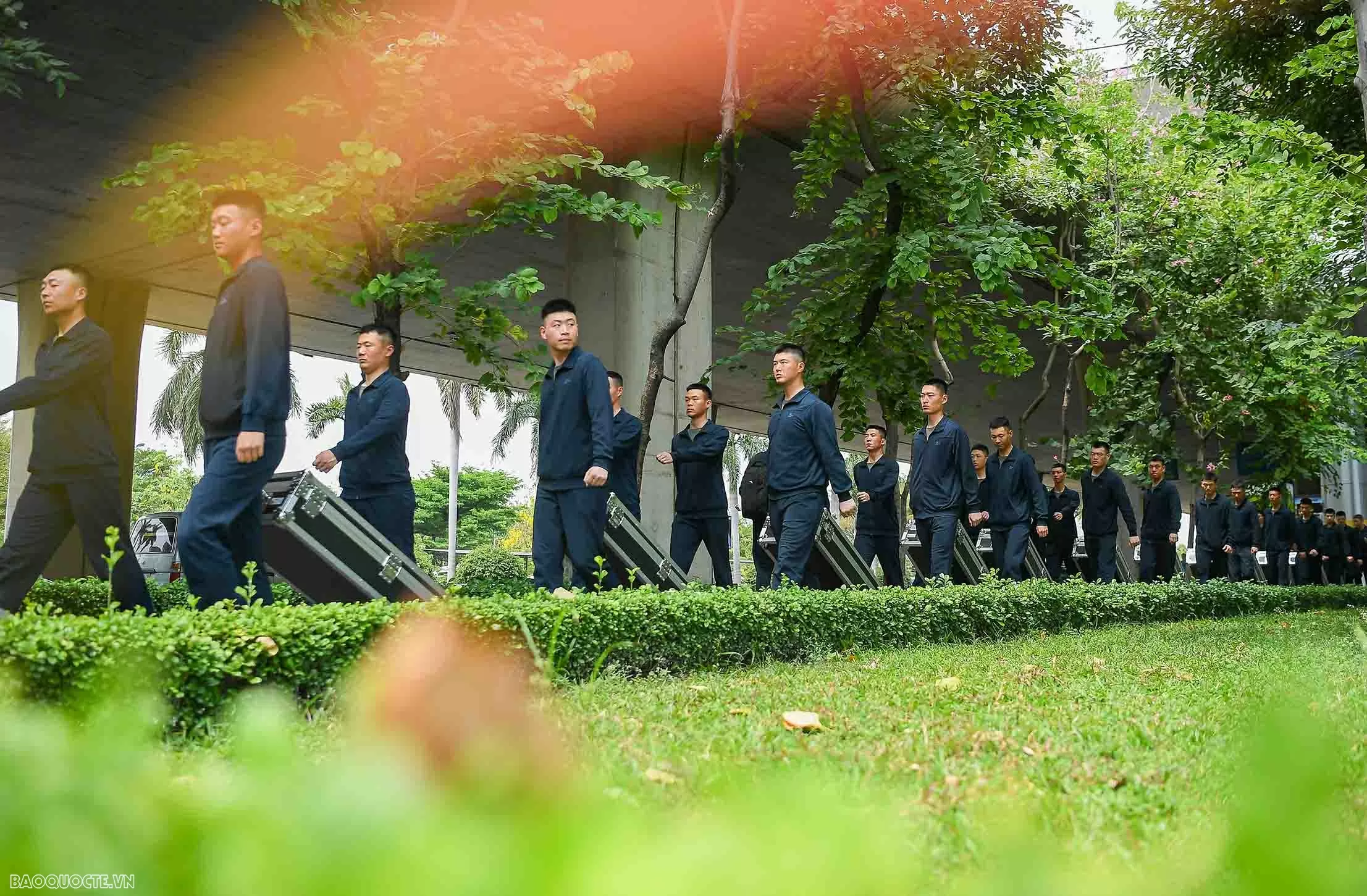 Việt Nam tiễn các đoàn Quân đội Trung Quốc, Lào, Campuchia về nước Việt Nam tiễn các đoàn Quân đội Trung Quốc, Lào, Campuchia hoàn thành nhiệm vụ diễu binh về nước