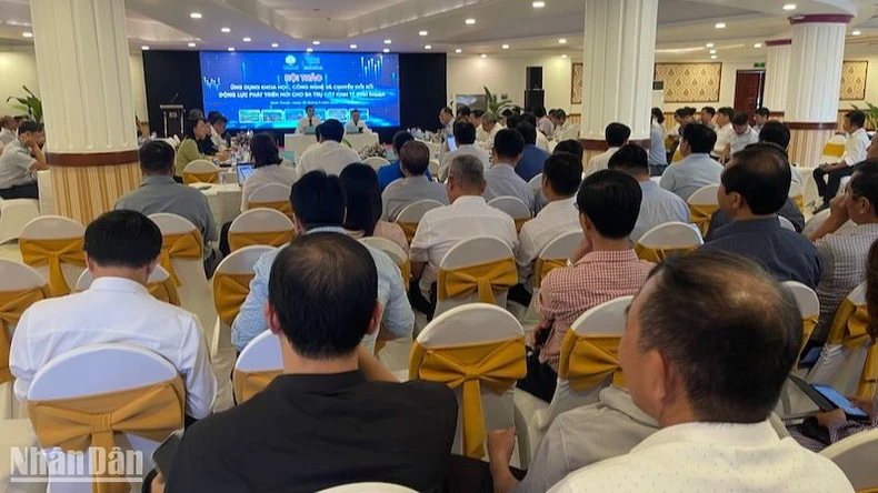 La transformation numérique de Binh Thuan crée une dynamique pour développer les piliers économiques. Photo 1