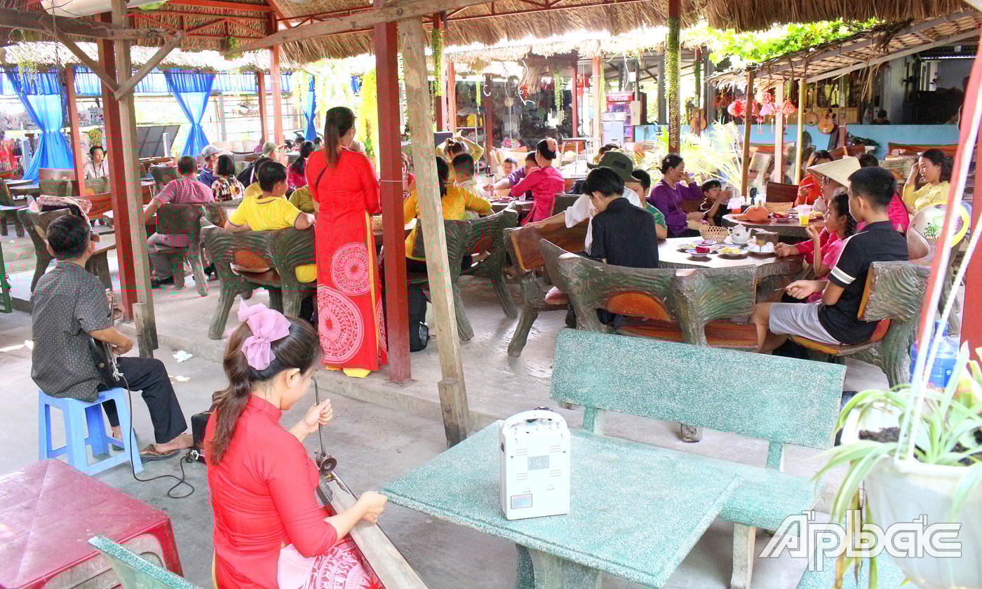 ក