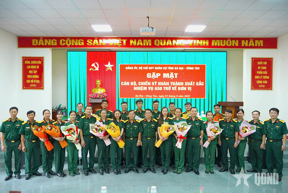 Bộ CHQS tỉnh Bà Rịa - Vũng Tàu gặp mặt cán bộ, chiến sĩ hoàn thành nhiệm vụ diễu binh, diễu hành