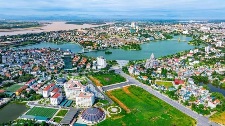 តើ​ខេត្ត​មួយ​ណា​ត្រូវ​បាន​គេ​រំពឹង​ថា​នឹង​មាន​ព្រំប្រទល់​ជាប់​នឹង​មូលដ្ឋាន​ច្រើន​ជាង​គេ​បន្ទាប់​ពី​ការ​ច្របាច់​បញ្ចូល​គ្នា? - ១