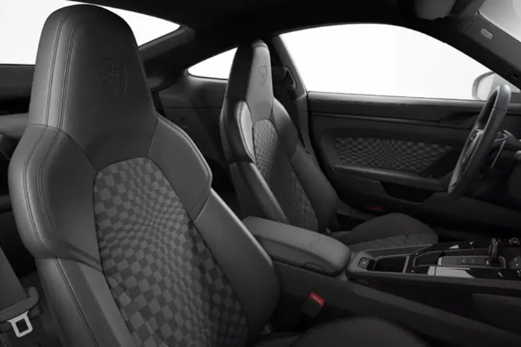 Porsche 911 so huu noi that Pasha cua Spirit 70 chi 300 trieu dong-Hinh-3