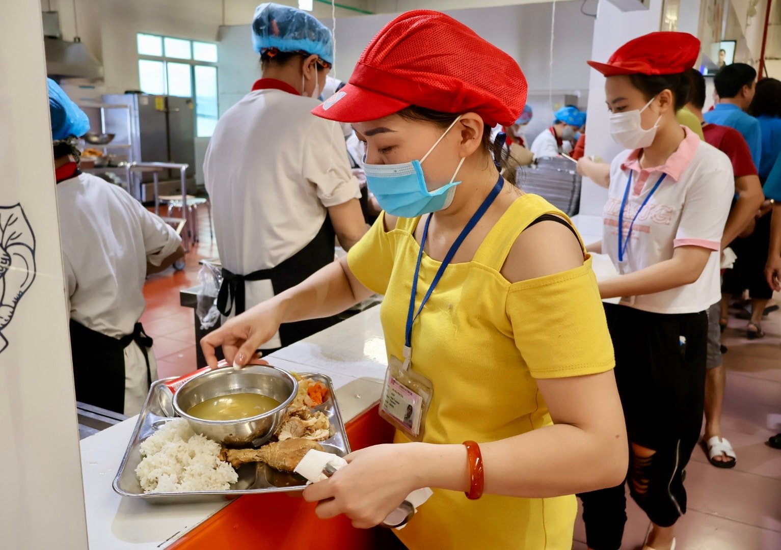 Những 'bữa ăn đặc biệt' của công nhân