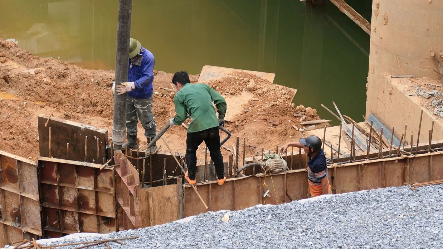 [Photo] Ha Giang : De nombreux projets clés en construction pendant la période des vacances photo 9