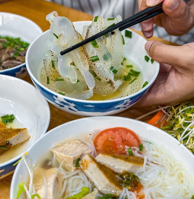 Đặc sản Nha Trang và các quán ngon nổi tiếng bạn không nên bỏ lỡ khi đi du lịch Nha Trang dịp nghỉ lễ 30/4- Ảnh 3.