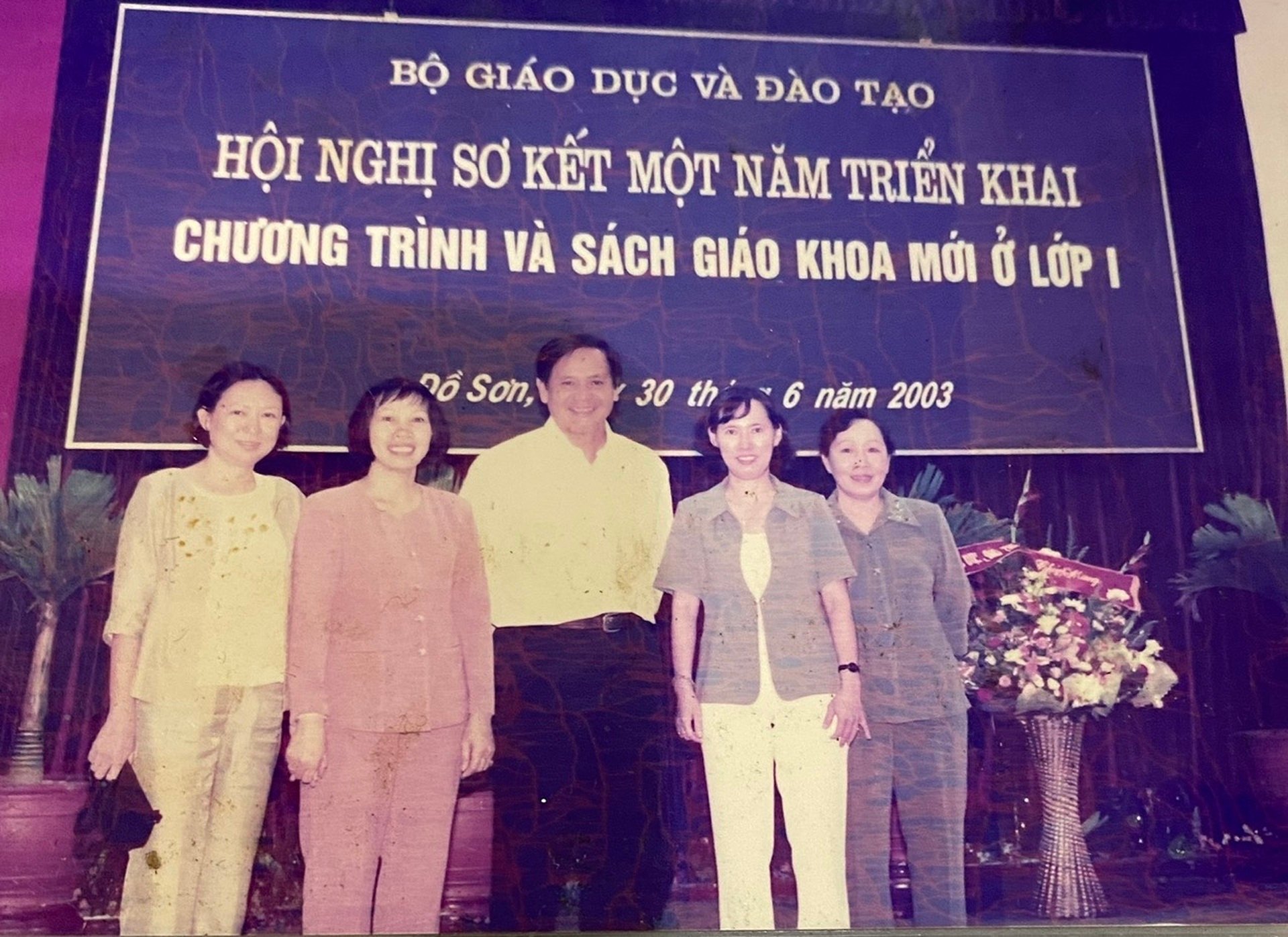 Giáo dục sau ngày thống nhất: Từ lớp học đêm đến huân chương lòng dân - 8