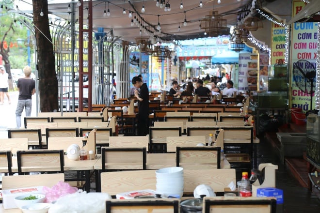 Hạ Long thưa khách, cảng tàu không còn chen lấn- Ảnh 7.