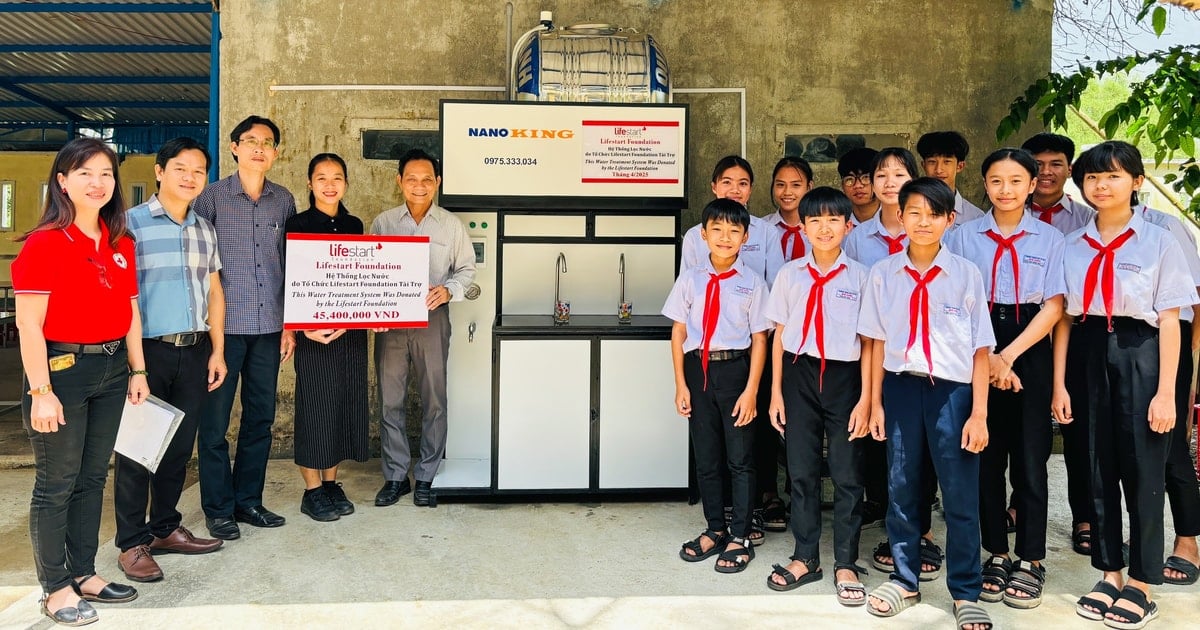Lifestart Foundation tài trợ hơn 470 triệu đồng hỗ trợ 10 hệ thống lọc nước uống cho các trường học Quảng Nam