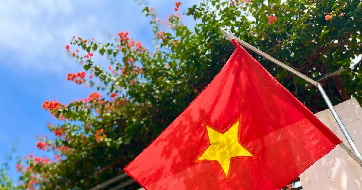 Thơ Lenguyen: Tổ quốc trong tim