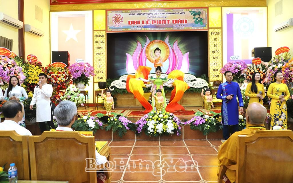 Một tiết mục văn nghệ mừng Phật đản 