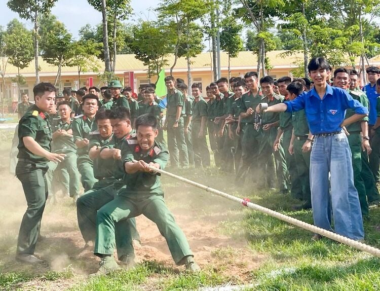 Nhiều hoạt động vui chơi, giải trí cho bộ đội trong dịp lễ