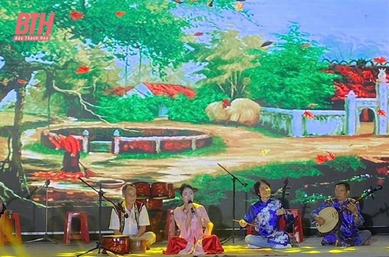 Nguyen Duy's Poetry Night
