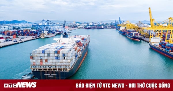 Việt Nam trong top 20 nền kinh tế hàng đầu về thương mại