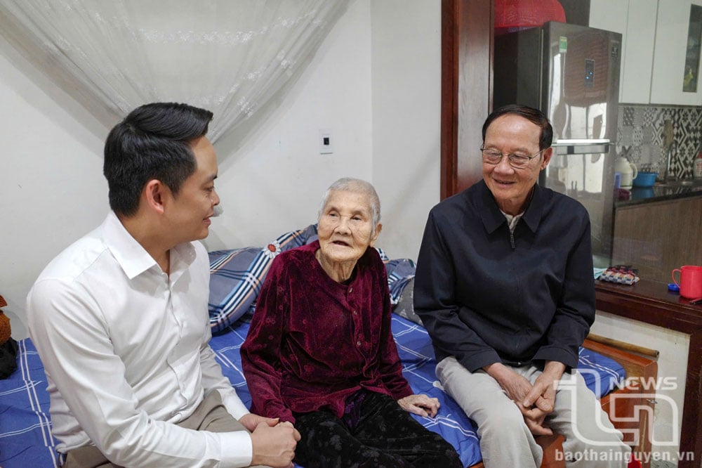 

Mẹ Việt Nam Anh hùng Nguyễn Thị Cộng đang sinh sống cùng gia đình tại tổ 7, phường Túc Duyên (TP. Thái Nguyên).