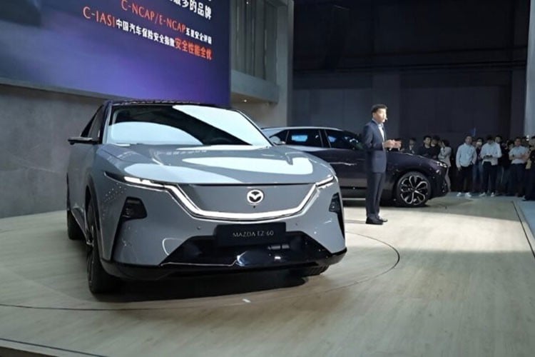Mazda EZ-60 «распродана», продано более 10 000 автомобилей всего за 48 часов