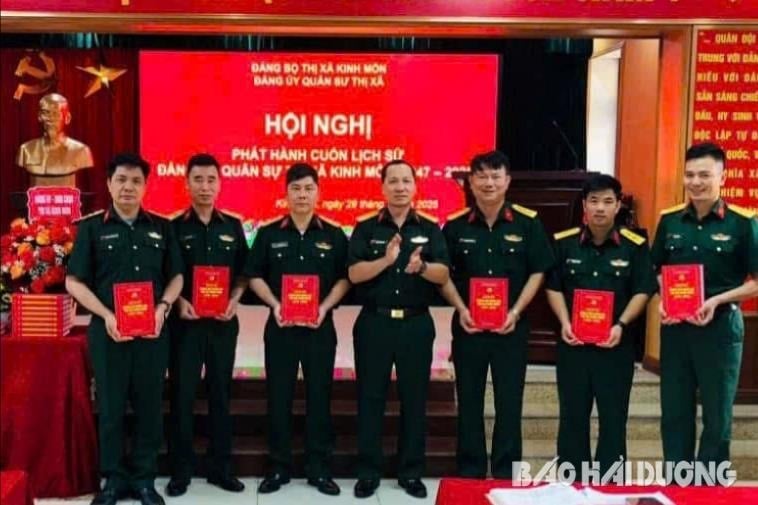 phat-hanh-sach-a195807b1be20347f6bfc1988a23b6ac(2).jpg