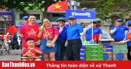 More than 150,000 Vinamilk products support forces and people participating in the April 30th celebration