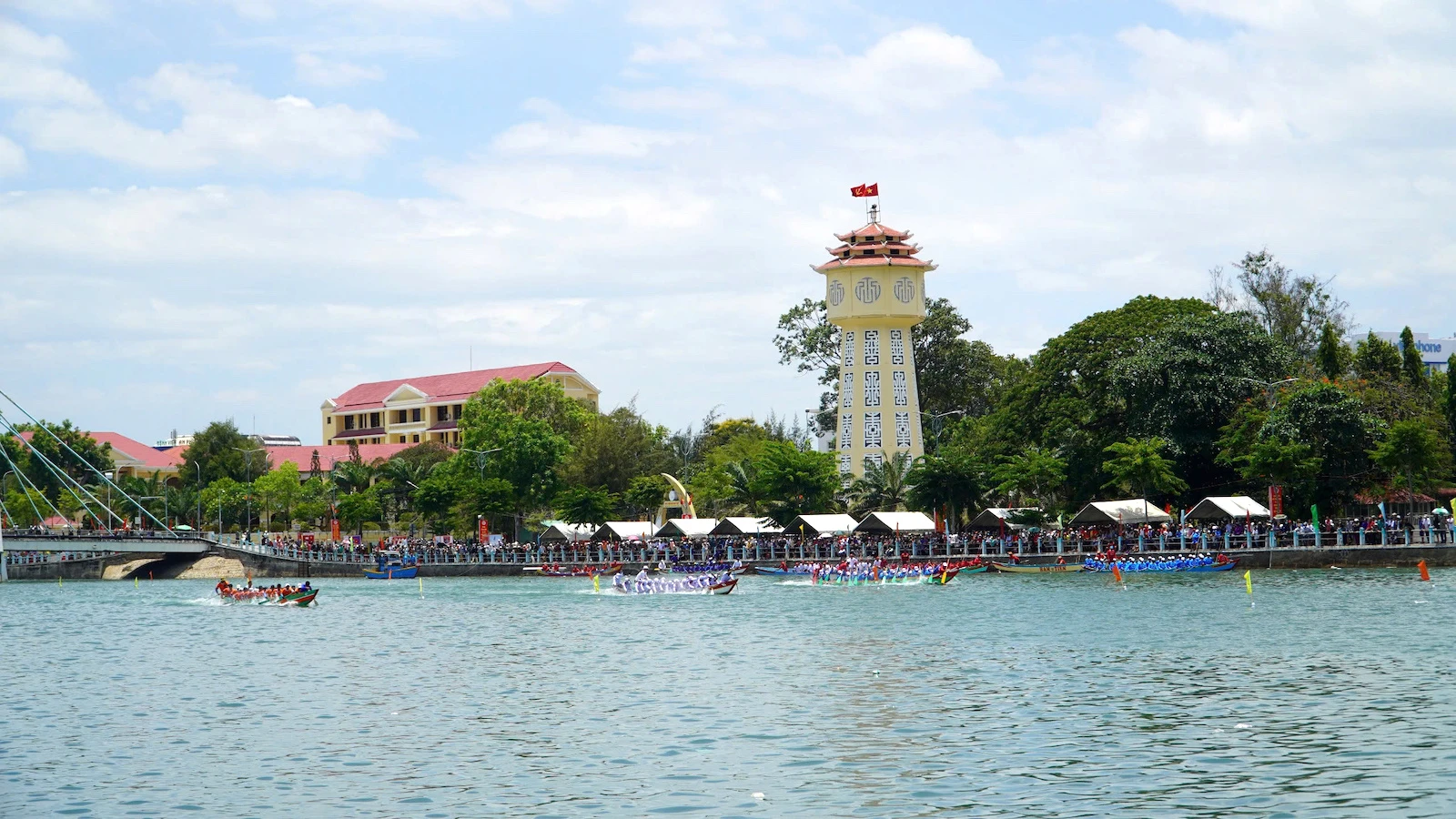 [Photo] Binh Thuan organizes many special festivals on the occasion of April 30 and May 1 photo 4