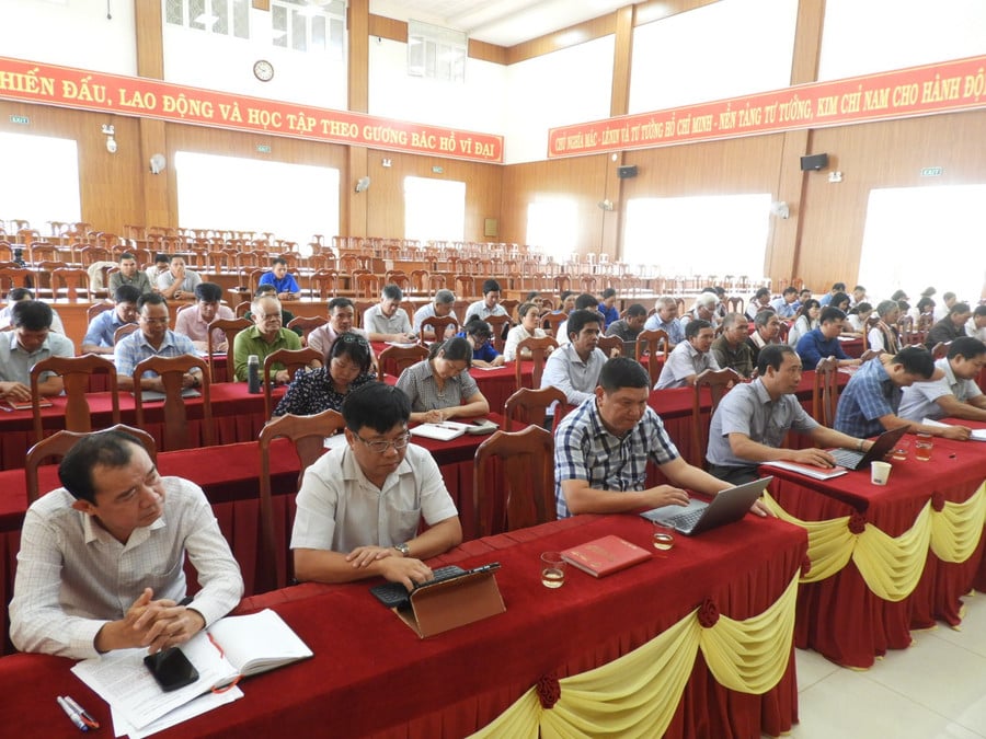cac-dai-bieu-du-hoi-nghi-anh-thanh-nhat-dscn2611.jpg