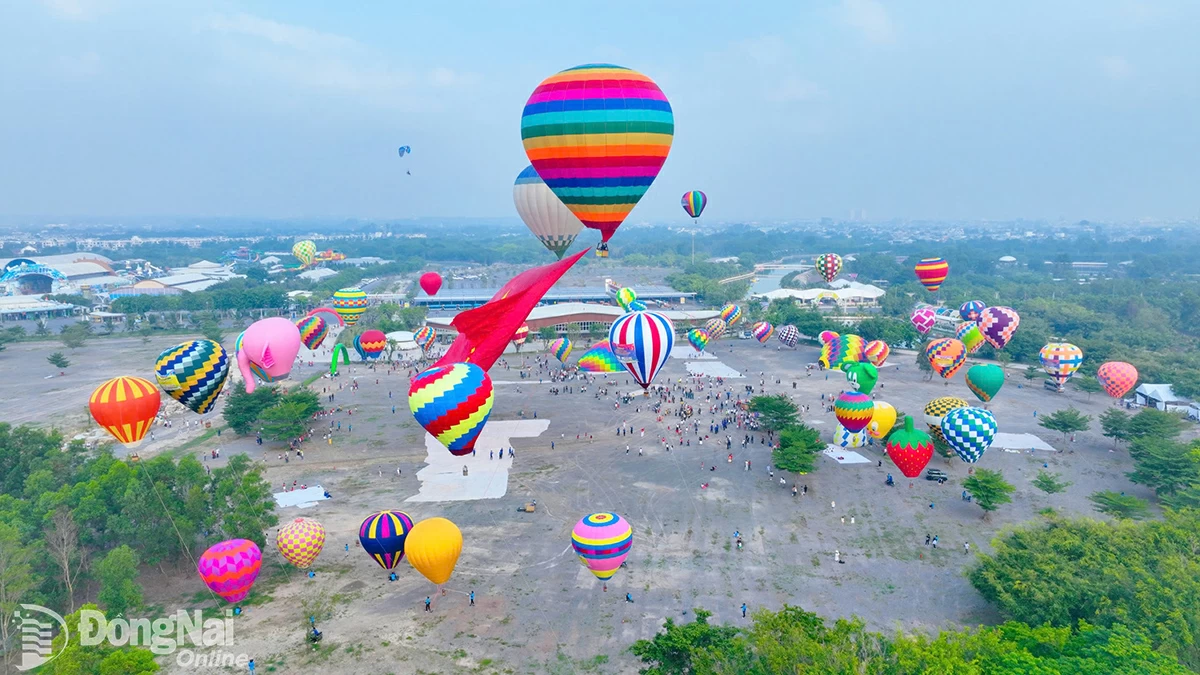 Sự kiện Festival Khinh khí cầu Đồng Nai giúp kích cầu du lịch hiệu quả. Ảnh: N.LIÊN