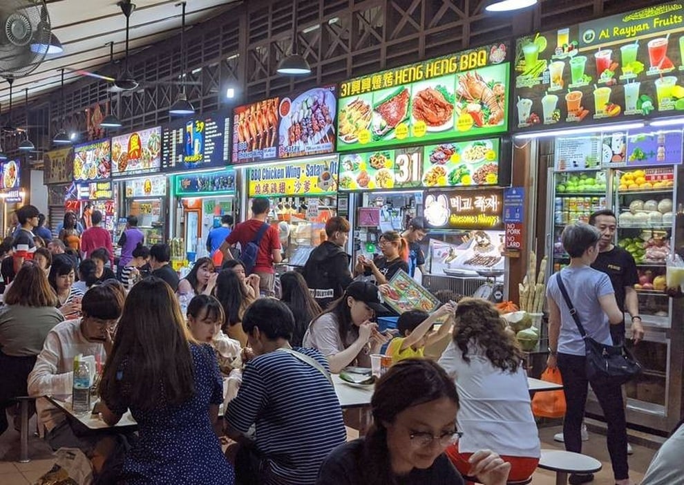 Phản ứng của tỷ phú Mỹ khi ăn thử sầu riêng, thịt nướng vỉa hè gây sốt mạng - 2