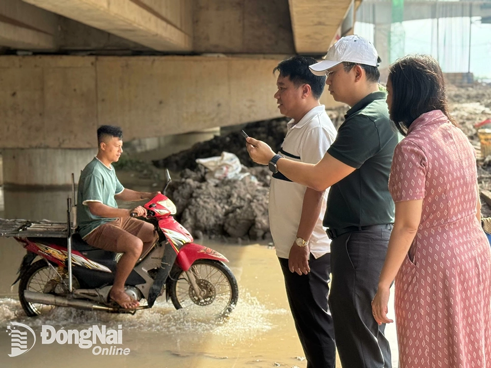 Khu vực hầm chui qua địa bàn xã Long An bị ngập nước. Ảnh: CTV