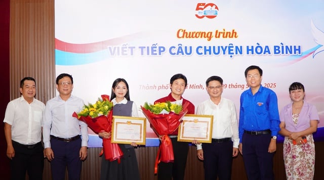 Ca khúc cách mạng hút người nghe - Ảnh 1.