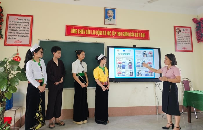CLB "Thủ lĩnh của sự thay đổi": Khi nữ sinh không chỉ học tốt mà còn được "dẫn lối"- Ảnh 5.