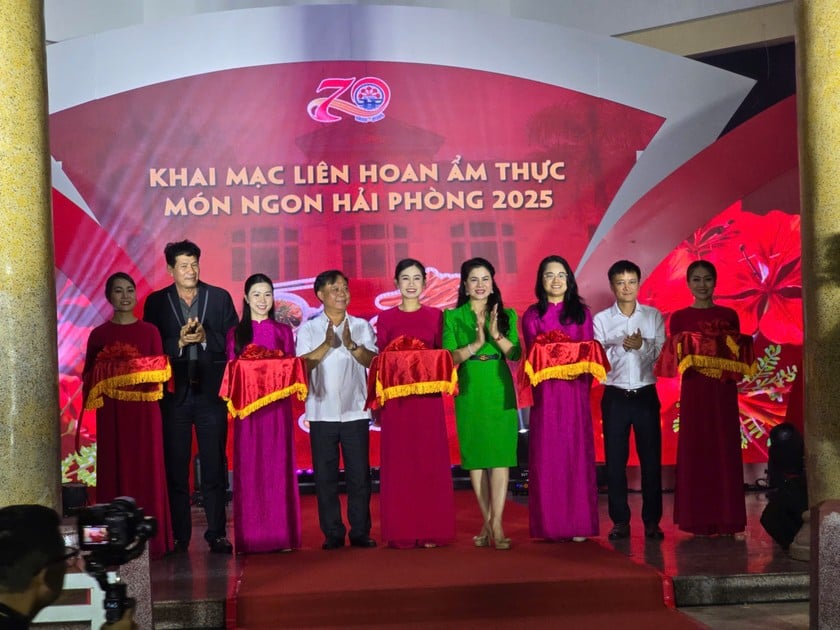 Nghi thức khai mạc liên hoan ẩm thực món ngon Hải Phòng 2025.