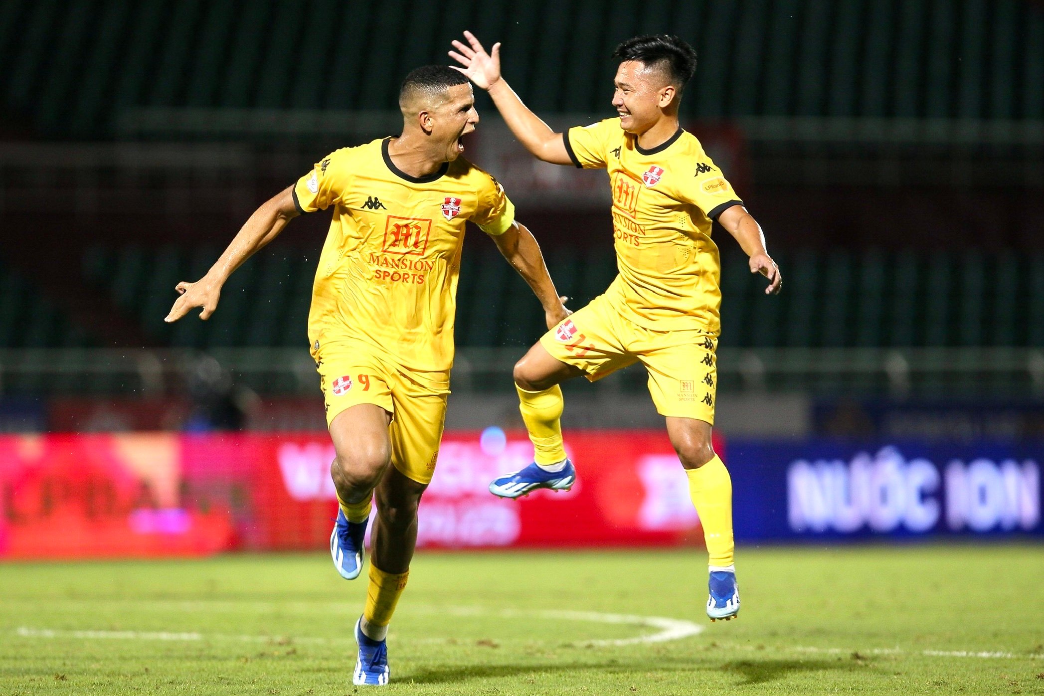 HAGL sáng cửa, Hải Phòng không còn nơm nớp: Nhưng cuộc chiến trụ hạng V-League vẫn dữ dội- Ảnh 1.
