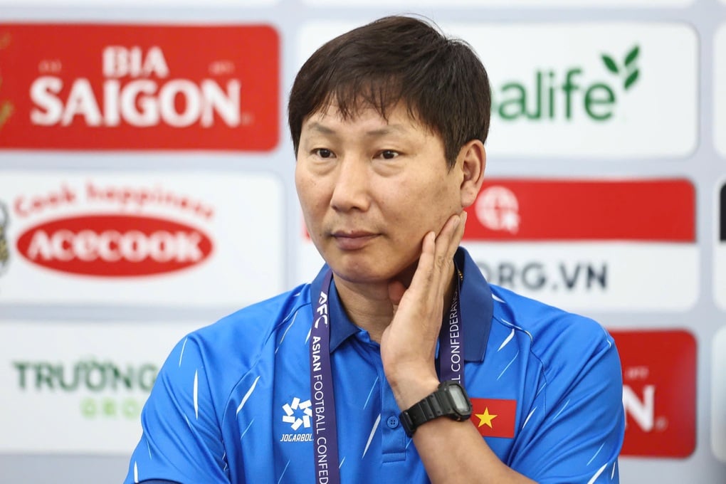 Lý do bóng đá Malaysia làm khó HLV Kim Sang Sik trước trận gặp Man Utd - 2