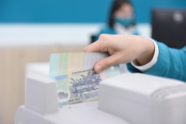 BANK nào cắt giảm chi phí cho nhân viên trong Quý I2025