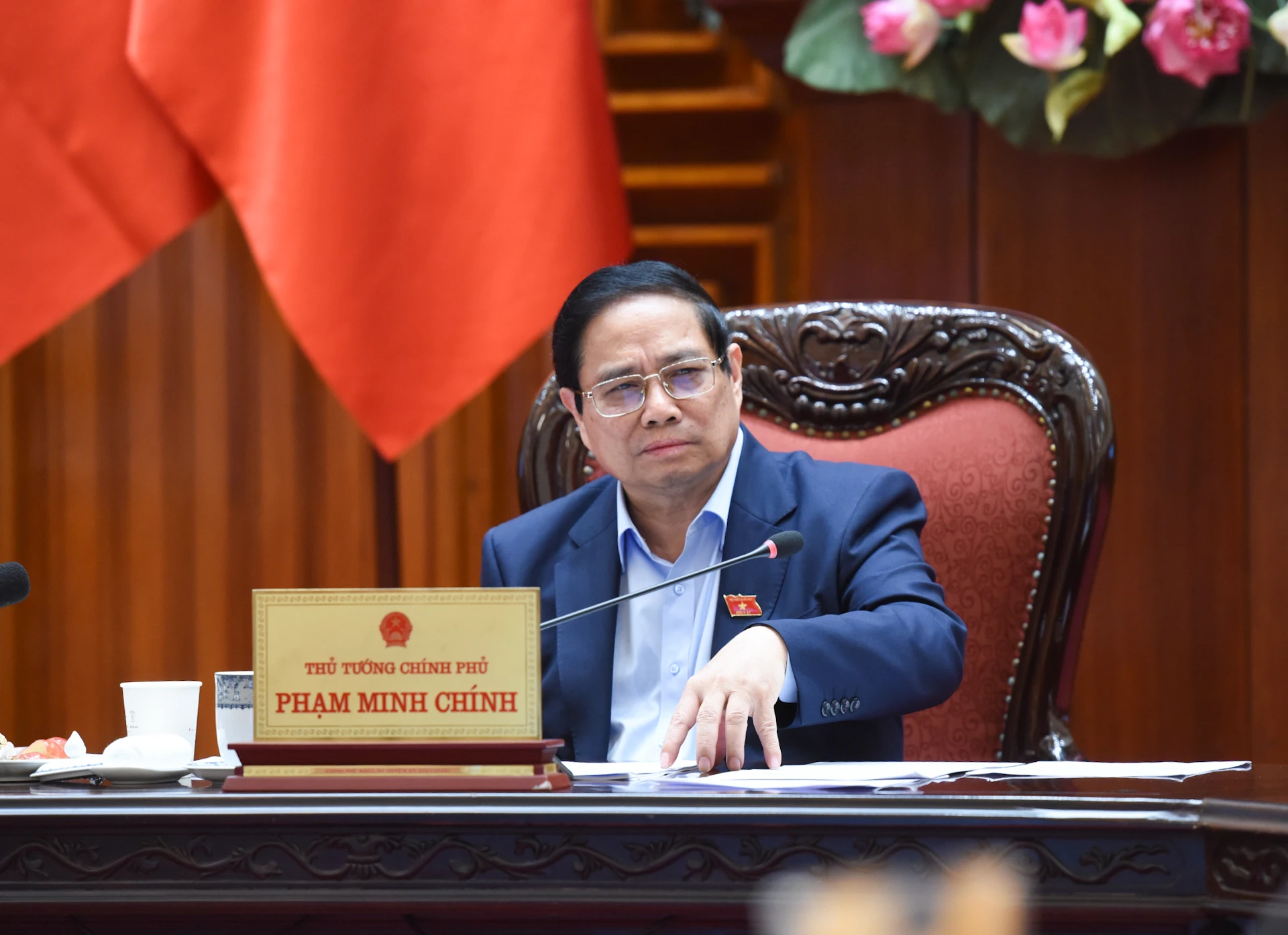 [Ảnh] Thủ tướng Phạm Minh Chính chủ trì họp Thường trực Chính phủ về dự án sân bay Gia Bình ảnh 1