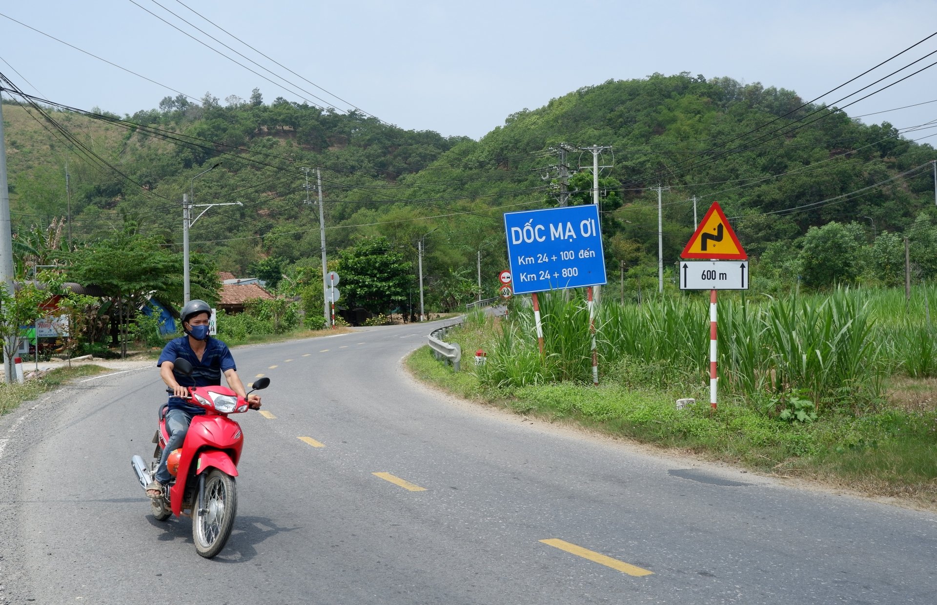 Tên dốc Mạ Ơi nhắc nhở về một thời mở đất