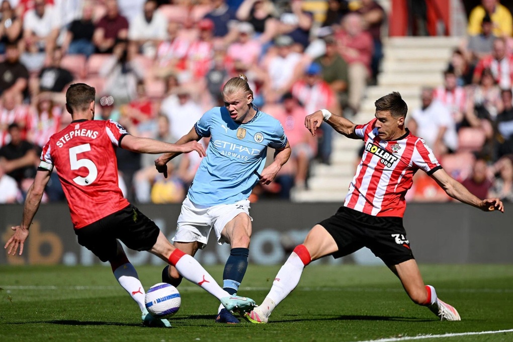 Haaland ត្រលប់មកវិញ Man City នៅតែមិនអាចយកឈ្នះក្រុមដែលត្រូវកាត់ចោល - ២