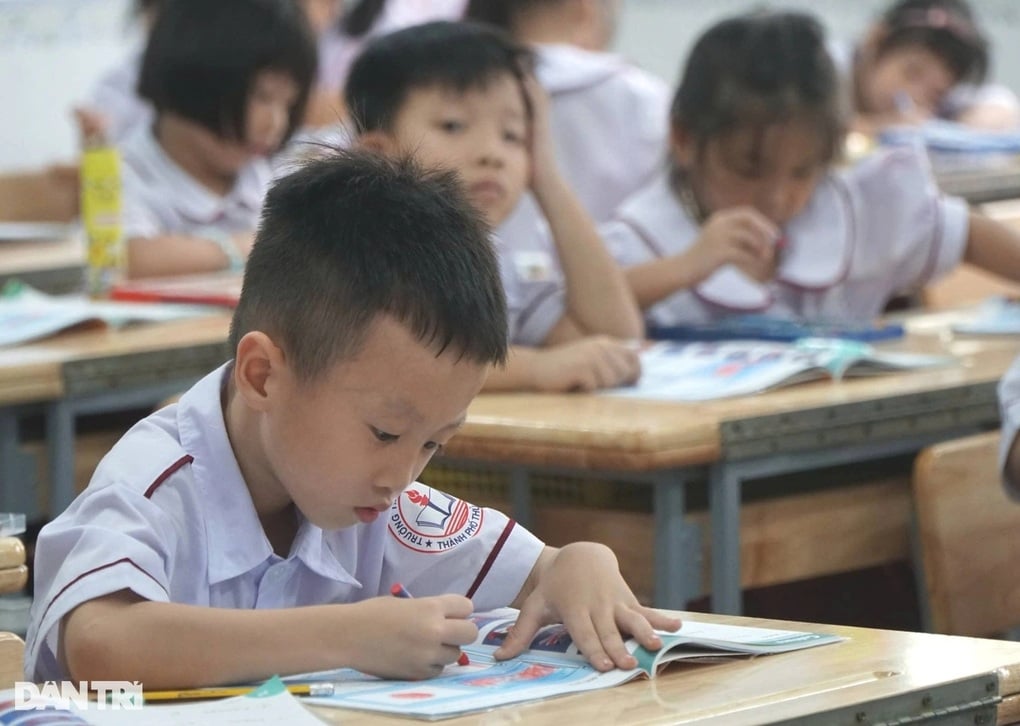 Giáo viên không được mắng học sinh tiểu học theo quy định kỷ luật mới - 1