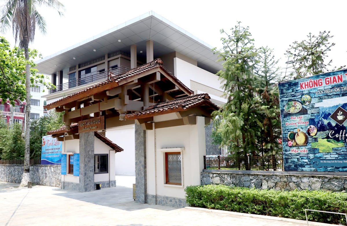 Không gian kiến trúc của Bảo tàng tỉnh tạo điểm nhấn cho thành phố Hà Giang.