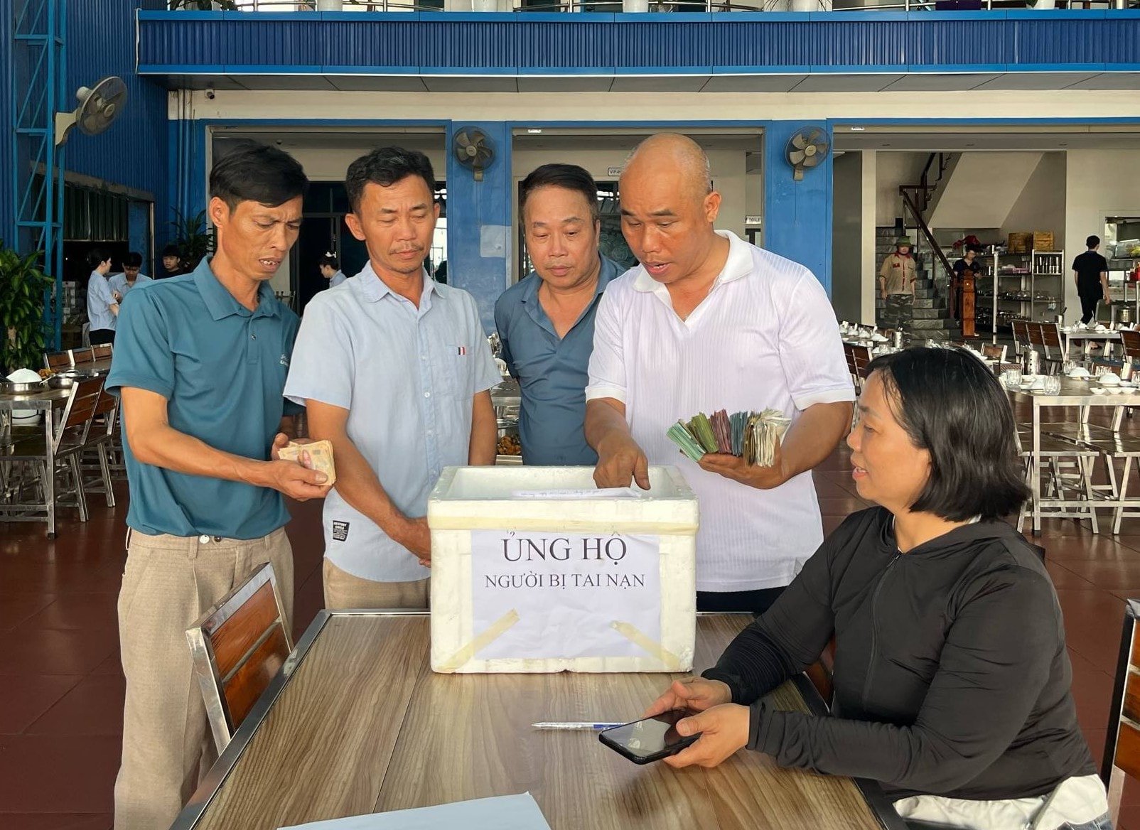 tai nạn xe dưa hấu ảnh NVCC00005