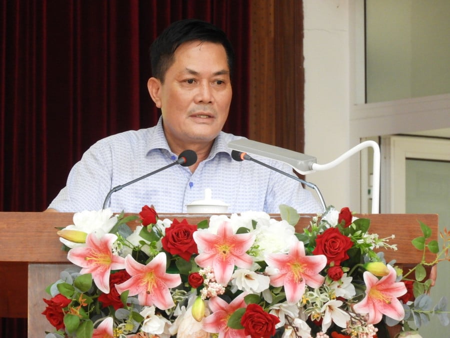 bi-thu-huyen-uy-chu-tich-hdnd-huyen-dak-doa-nguyen-huu-tho-phat-bieu-tai-hoi-nghi-anh-thanh-nhat-dscn2772.jpg