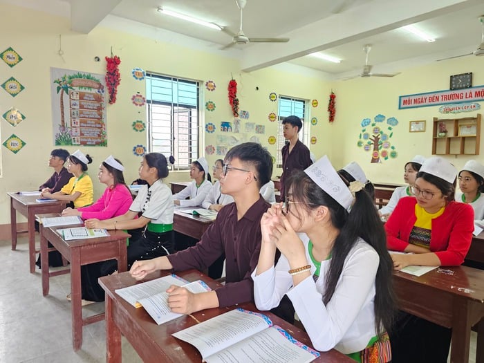 CLB "Thủ lĩnh của sự thay đổi": Khi nữ sinh không chỉ học tốt mà còn được "dẫn lối"- Ảnh 4.