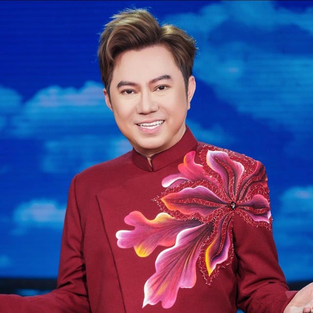 Nghệ sĩ Hoàng Sơn tái hiện hình tượng Thoại Ngọc Hầu tại Lễ hội Bà Chúa xứ - Ảnh 3.