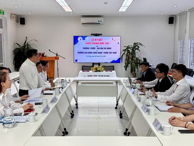 Hai trường y dược lớn ký kết hợp tác đào tạo và phát triển nguồn nhân lực y tế- Ảnh 2.