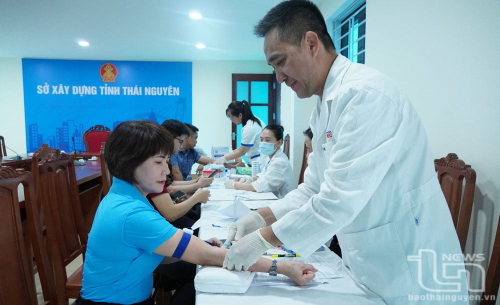 Đoàn viên, người lao động được tầm soát ung thư miễn phí.