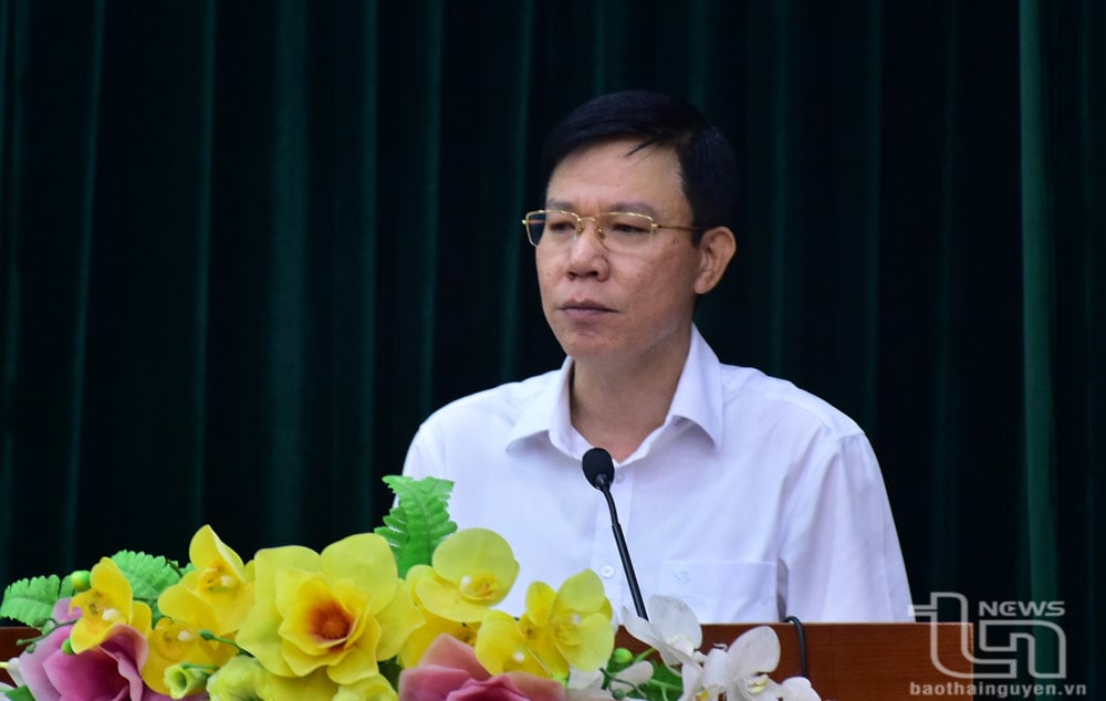 Đồng chí Chủ tịch Ủy ban MTTQ tỉnh Dương Văn Tiến phát biểu tại buổi Lễ.