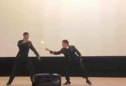 Trung tá Lê Đức Tiệp kể chuyện sau màn dancesport gây sốt với chiến sĩ Trung Quốc - Ảnh 1.