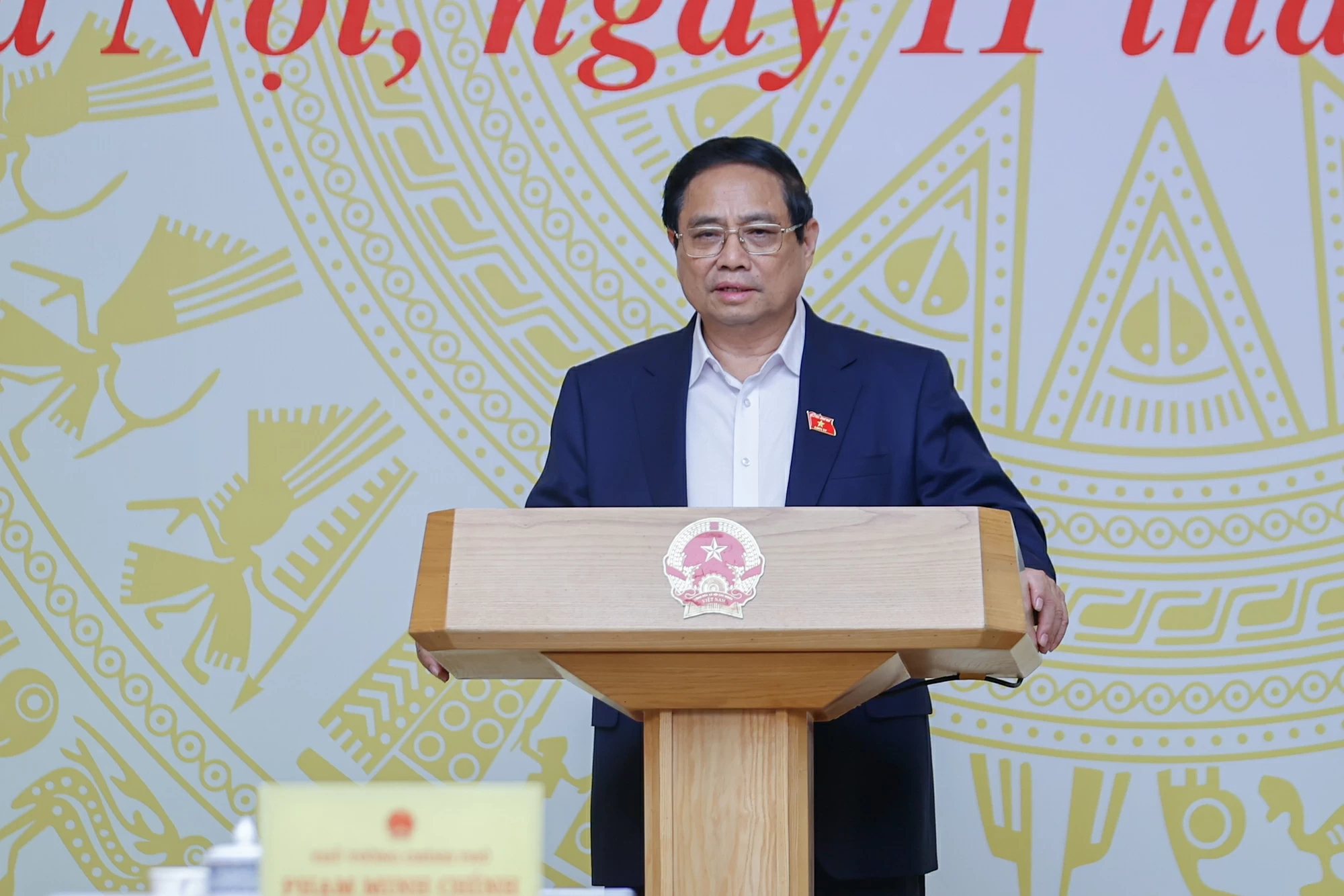 Thủ tướng nêu rõ, hoàn thành xoá nhà tạm, nhà dột nát trong năm 2025 là nhiệm vụ hết sức ý nghĩa nhưng cũng rất nặng nề nhưng hết sức vinh quang, là sứ mệnh, tình cảm của trái tim, lương tri, trách nhiệm với cộng đồng - Ảnh: VGP/Nhật Bắc