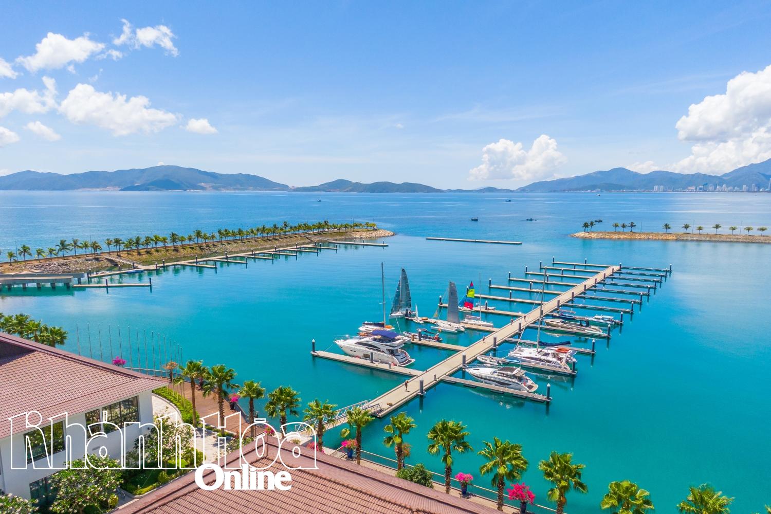  Một góc Bến du thuyền Ana Marina Nha Trang