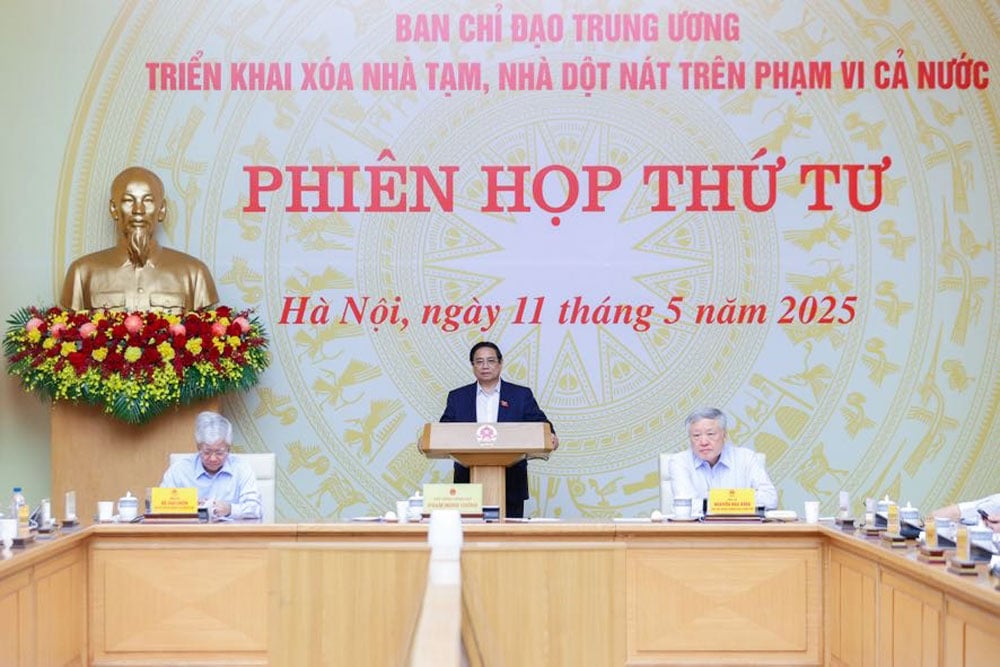 Thủ tướng Chính phủ Phạm Minh Chính chủ trì Phiên họp.