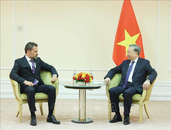 Photo caption