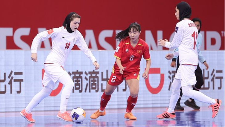 Tuyển futsal nữ Việt Nam nhất bảng nhưng gặp khó ở tứ kết - Ảnh 1.